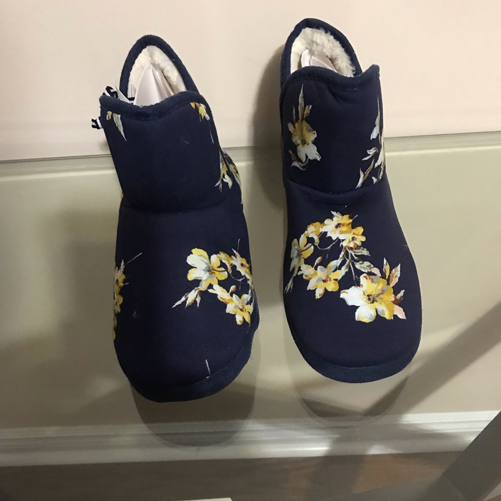 Joules Women “Cabin” Slipper Booties - NWT